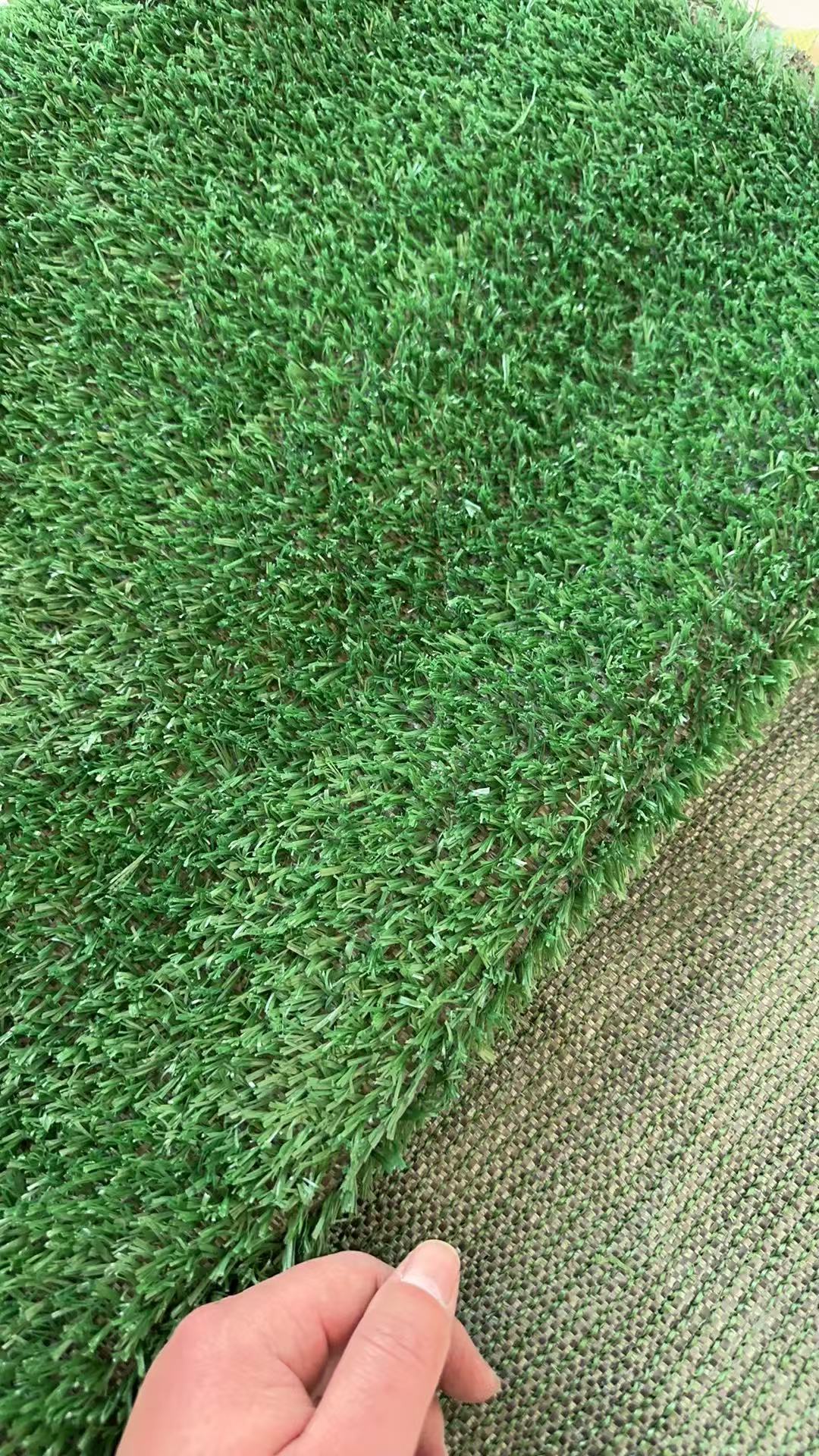 Picture of Simulated Turf Construction Site Artificial Turf Artificial Basketball Court Football Field Outdoor Sun-Resistant Anti-Slip Environmentally Friendly Outdoor