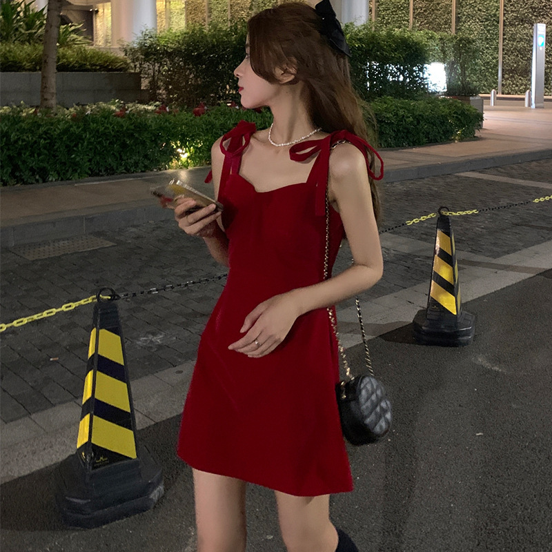 Sling Dress Women's French Style Tight Waist Red Sexy Short Skirt Spring and Summer New Arrival Skirt Tight Fairy Hip Dress