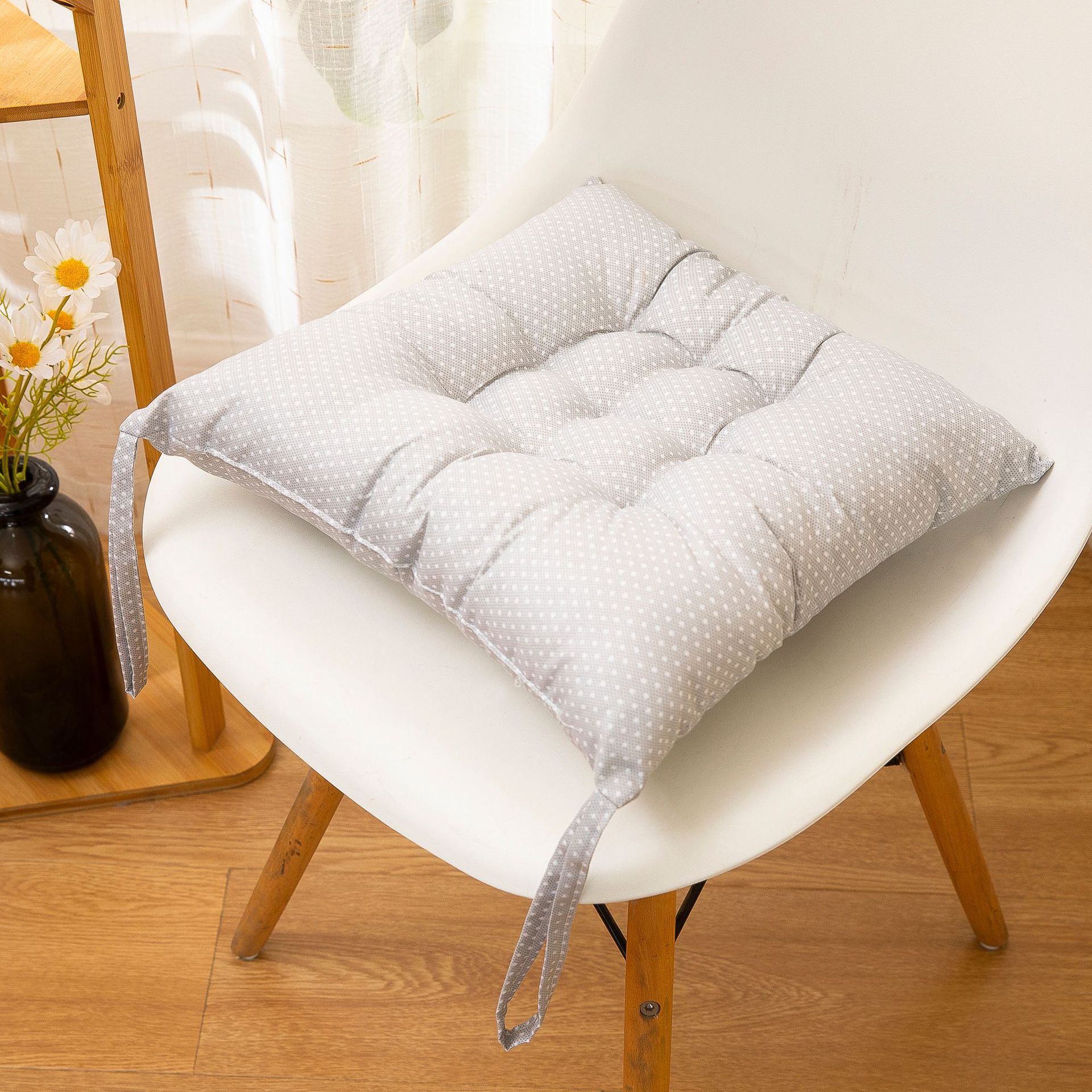 Picture of Four Seasons Cushions Manufacturer Supply Brushed Cloth Casual Cartoon Pastoral Tatami Office Student Beautiful Buttocks Chair Cushions