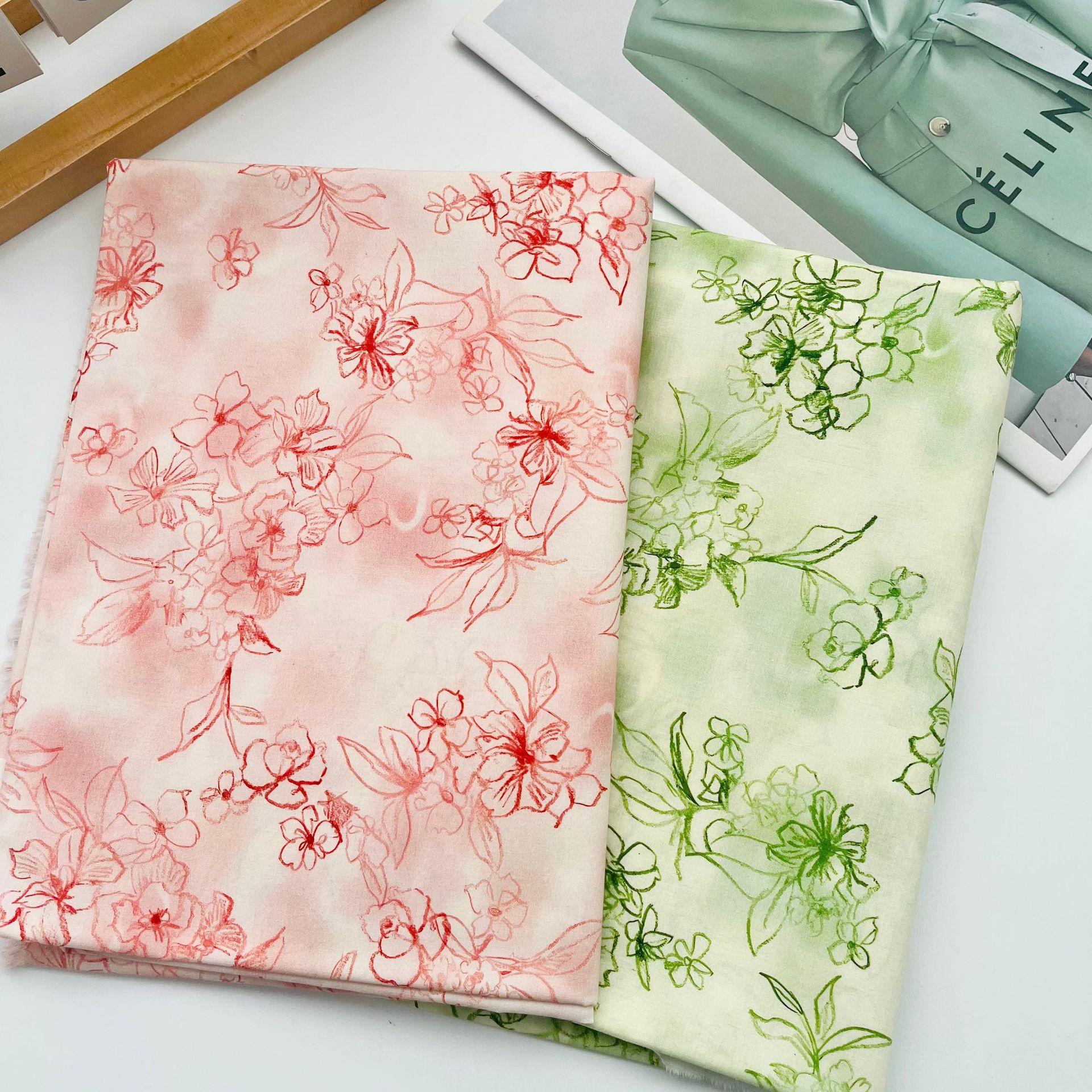 Cotton 60-Count Digital Printed Fabric, Small Floral Pattern, Bags, Home Clothes, Dress and Shirt Fabrics