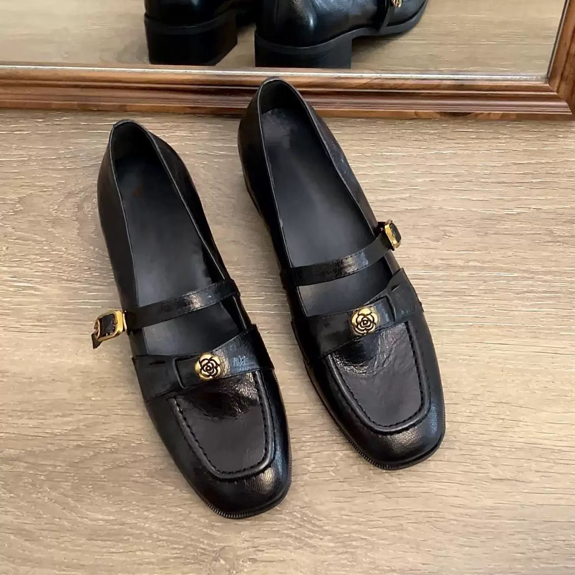 French Retro Soft Leather Buckle Mary Jane Camellia Flat Shoes British Style Small Leather Shoes Women's Shoes