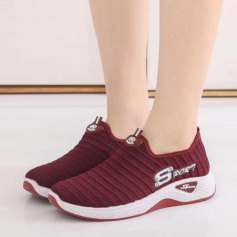 Old People's Moms Shoes Old Beijing Cloth Shoes Women's Soft Sole New Style Shoes Mesh Breathable Slip-on Moms