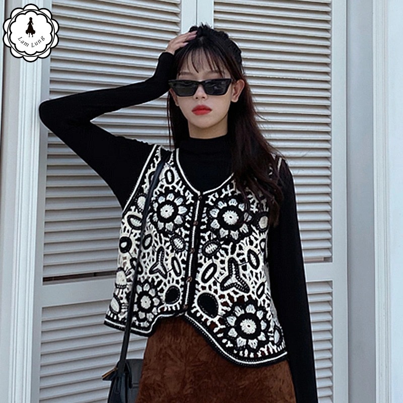 Picture of New Korean Style Knitted Vest Women's Vintage Embroidered Crochet Knitted Shirt Waistcoat Vest Sleeveless Jacket Spring and Summer