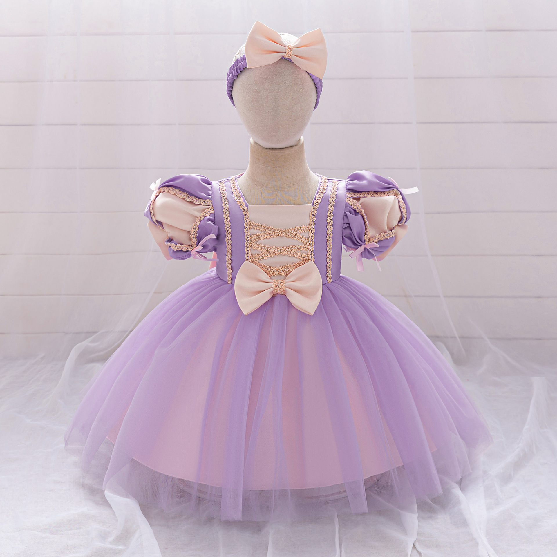 Picture of Halloween Dress up Snow White Bow Fluffy Dress Girls Performance Costume Cosplay Party Dress