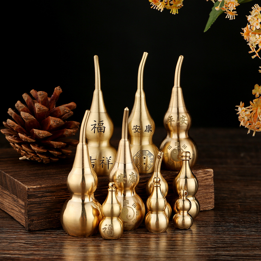 Picture of [Factory production wholesale] Pure brass gourd accessories hollow can be opened small desktop keychain accessories