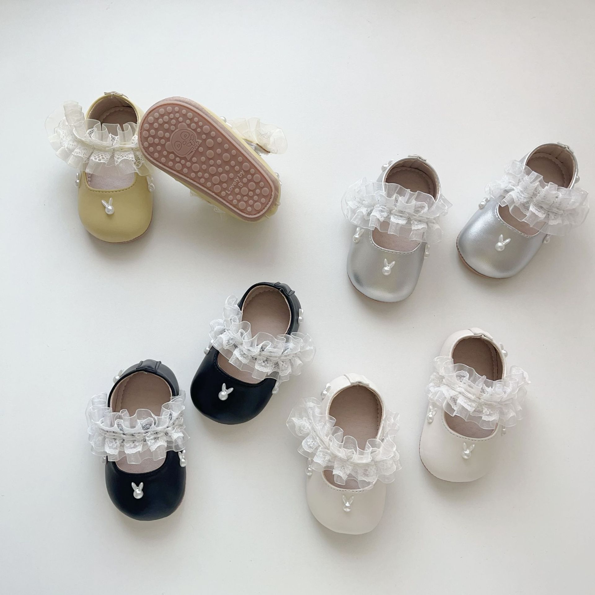 Cross-border baby princess shoes, ages 0-1, Korean style pearl lace, cute baby shoes, soft-soled non-slip walking shoes