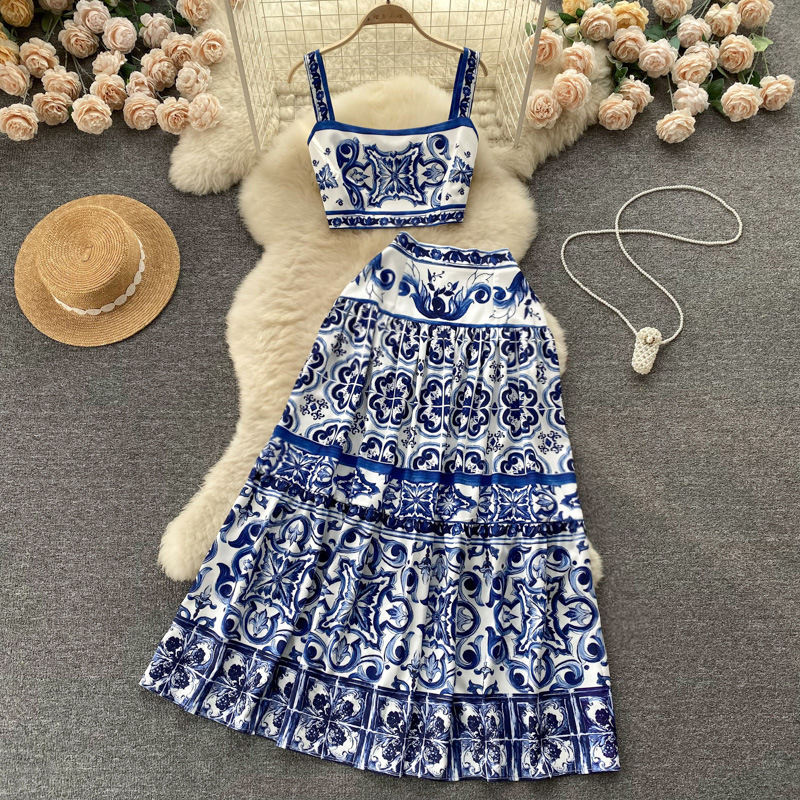 European and American style blue and white porcelain printed suit women's summer pure desire waist-exposed camisole + high waist mid-length skirt