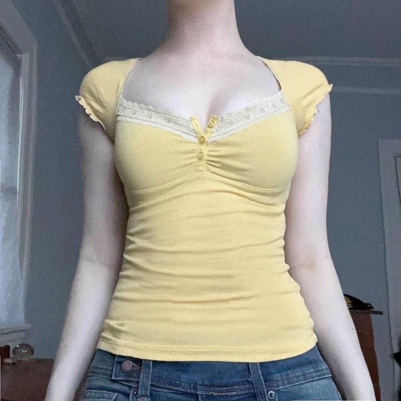 Dopamine Yellow Lace Splicing Square Neck T-Shirt for Women, Buttoned Chest Shape Slimming Buttoned Ruffle Top