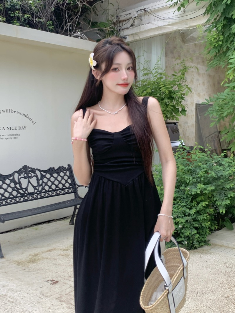 Picture of Women's 2024 Summer Black Sleeveless Sling dress Exquisite Design Niche High-grade Backless Long Dress