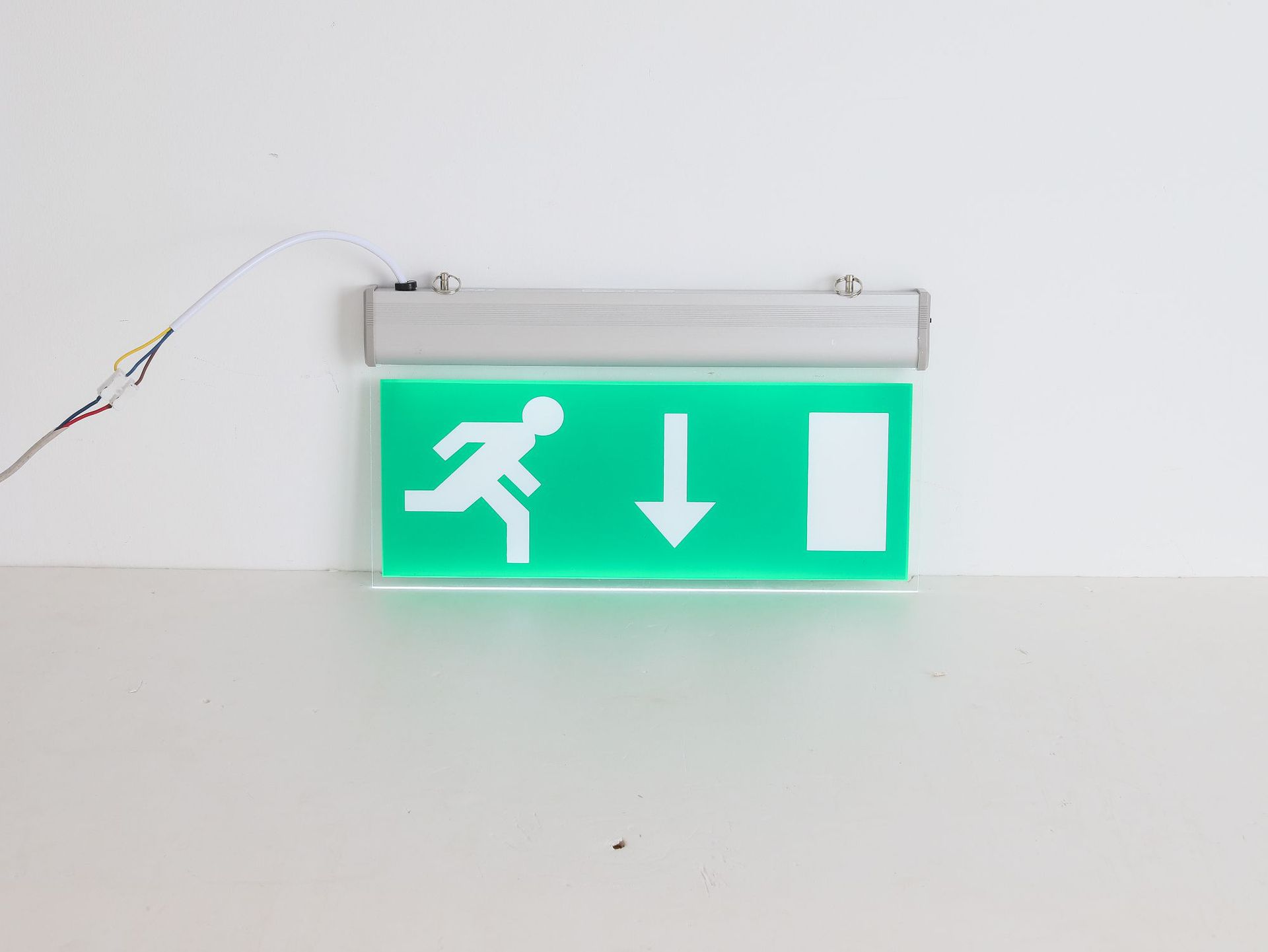 Picture of Cross-Border Evacuation Indicator Tag Hanging Safety Exit Indicator Light Acrylic Fire Safety Exit Sign