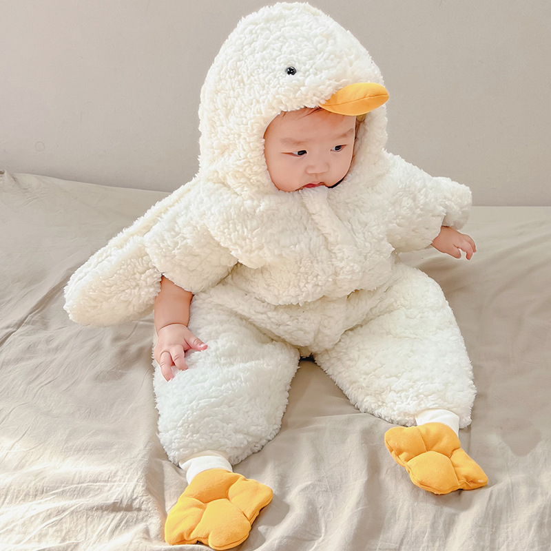 Baby Siamese Clothes Autumn and Winter White Goose Newborn Baby suit Lamb Fleece Sleeping Bag Pie Starfish Fart Holding Clothes