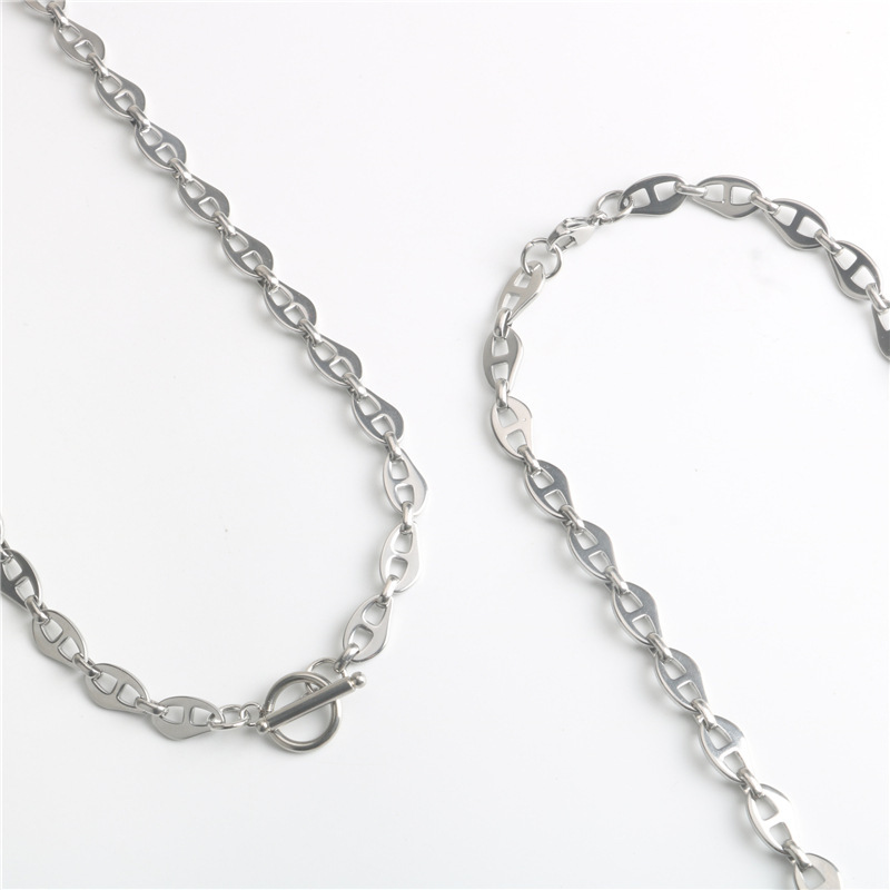 Picture of European and American Fashion ins Diamond Pig Nose Stitching Titanium Steel Necklace Fashion Design Cold Style Metal Neck Chain
