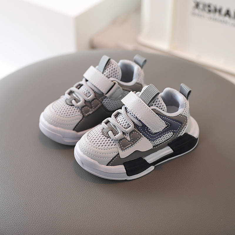 Picture of 2025 Spring New Children's Sports Shoes Korean Style Fashion Boys Breathable Mesh Shoes Girls' Shoes Soft Sole Shoes