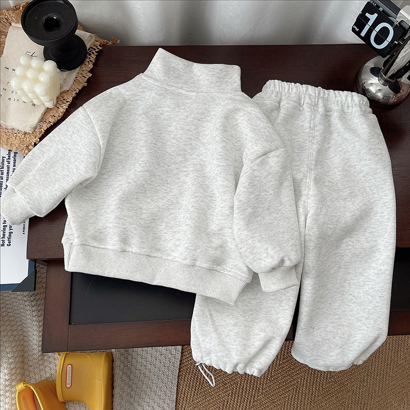 Picture of Children's Spring suit Boy's Handsome Two-Piece Fashionable 2025 New Spring and Autumn Sports Sweat suit for Little Girls