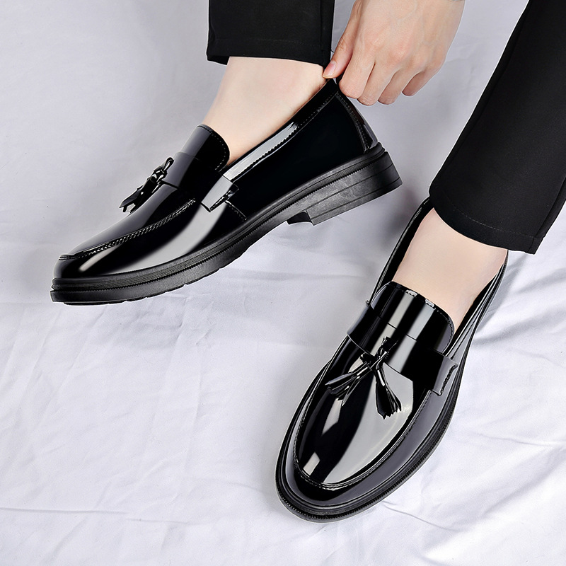 2025 New Cross-Border Mirror Men's Shoes Business Casual British Tassel Leather Shoes Men's Loafers Invisible Height Increasing Shoes