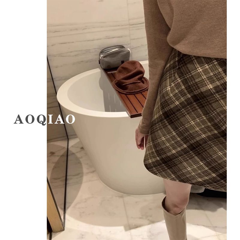 Design brown Plaid Skirt Women's Autumn 2024 New plus size chubby girl Woolen Hip A Short Skirt