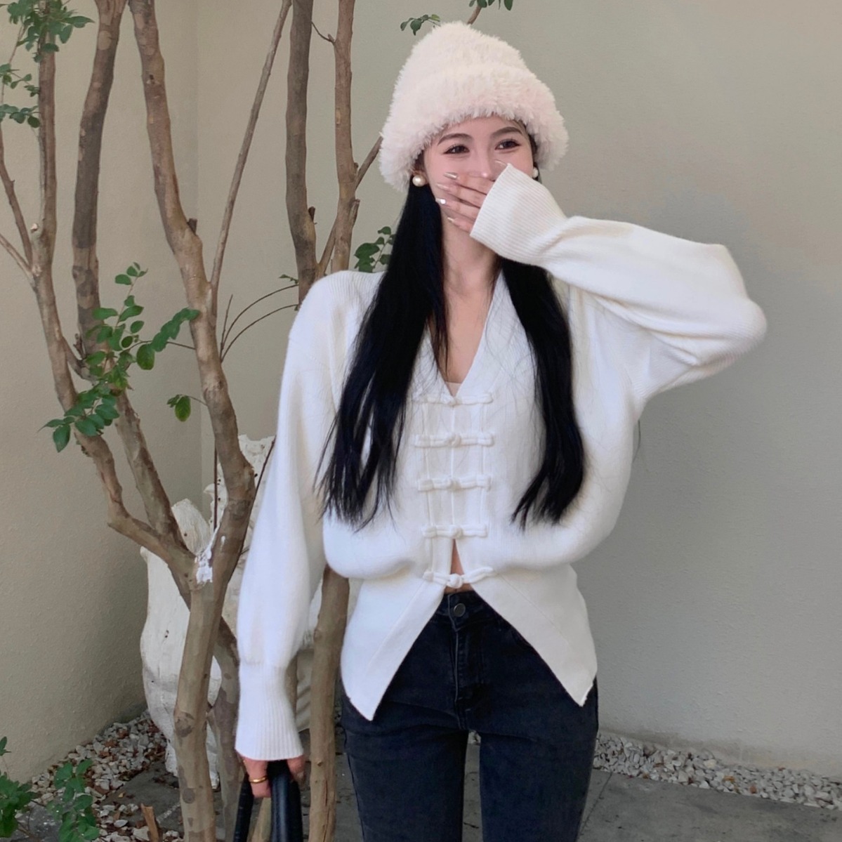 Picture of Autumn and Winter Spicy Girl Style Women's Cross-Border Casual Chinese-Style Button V-Neck Long-Sleeve Knitted Cardigan Jacket Top Japanese and Korean Casual