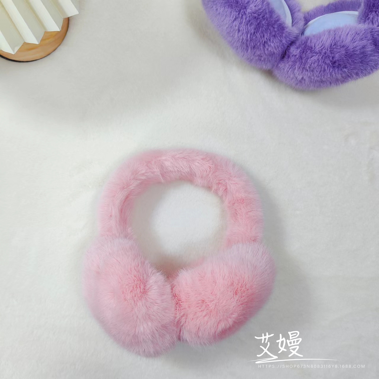 Picture of Earmuffs Women's Winter Warm Earmuffs Earmuffs Earmuffs Cycling Anti-freeze Ear Protection Thickened Plush Students All-match Cold-proof Ear Warming