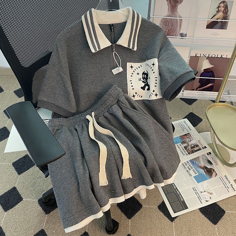 2025 High-end Fashion suit Age-reducing Tea Style Wear Small Style Internet Popular Summer New Style Fried Street Two-piece Set for Women
