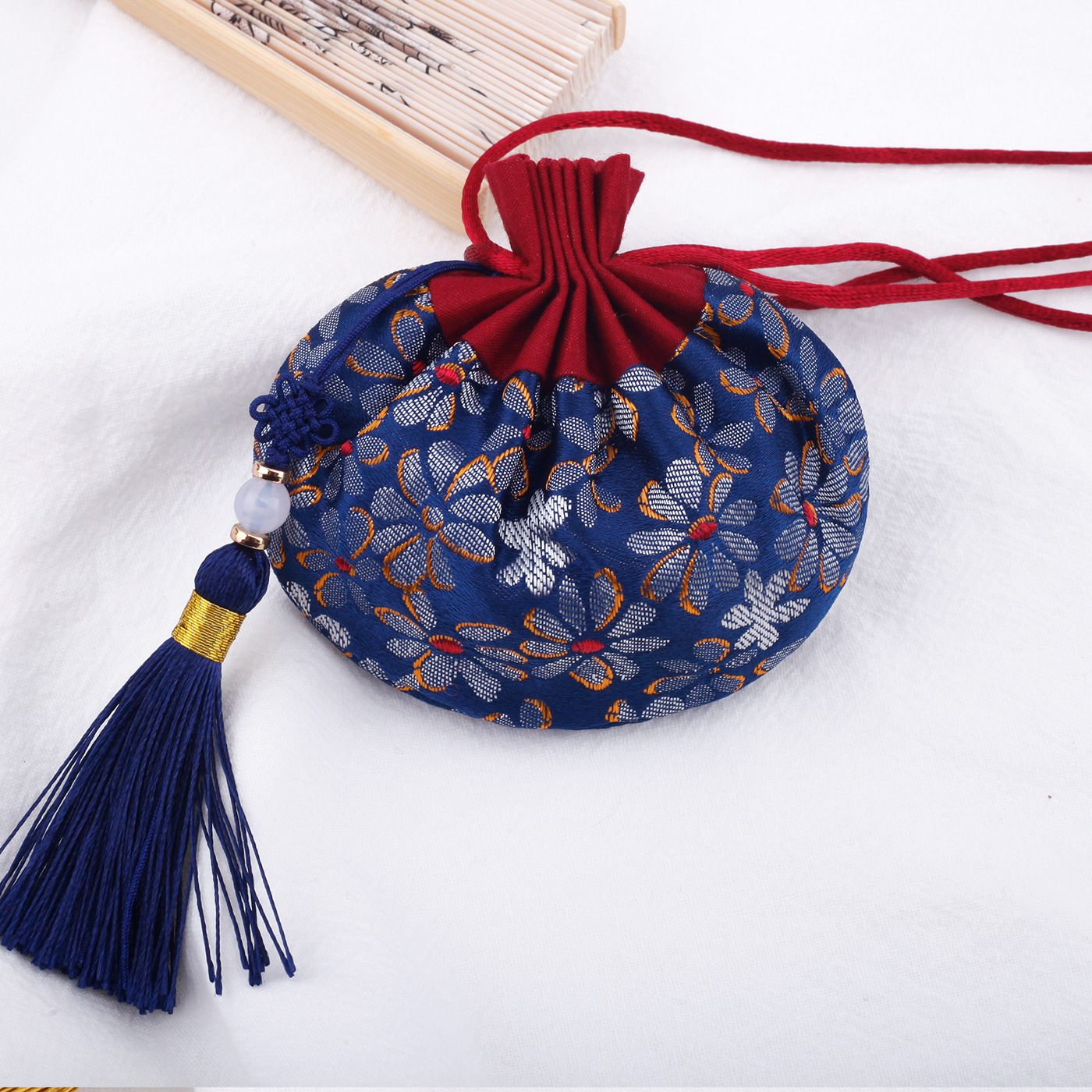 Picture of Carry-on antique sachet sachet empty bag Dragon Boat Festival Wormwood sachet Chinese style purse Hanfu accessories manufacturers