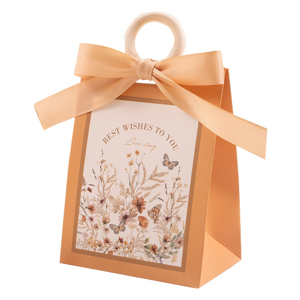 Picture of Little Red Book Same Wedding Wedding Candy Box Engagement Table Candy Candy Box Candy Packaging Box Hand Fold Empty Box