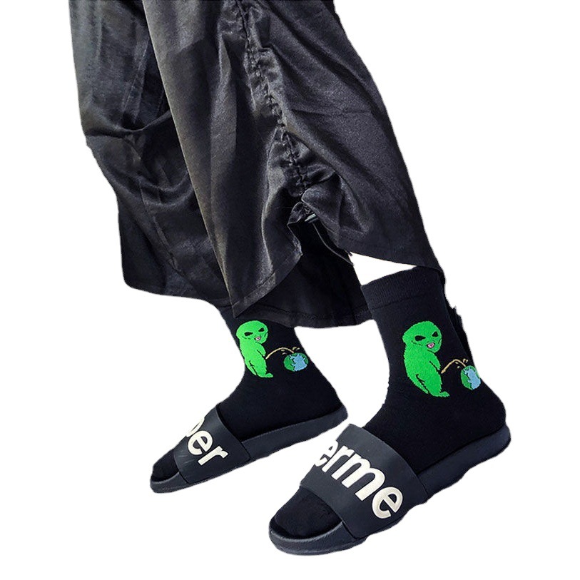 Alien Socks Men and Women Black Mid-length Socks ins Trendy Brand Korean Style Personalized Creative Summer Student Stockings Harajuku Style