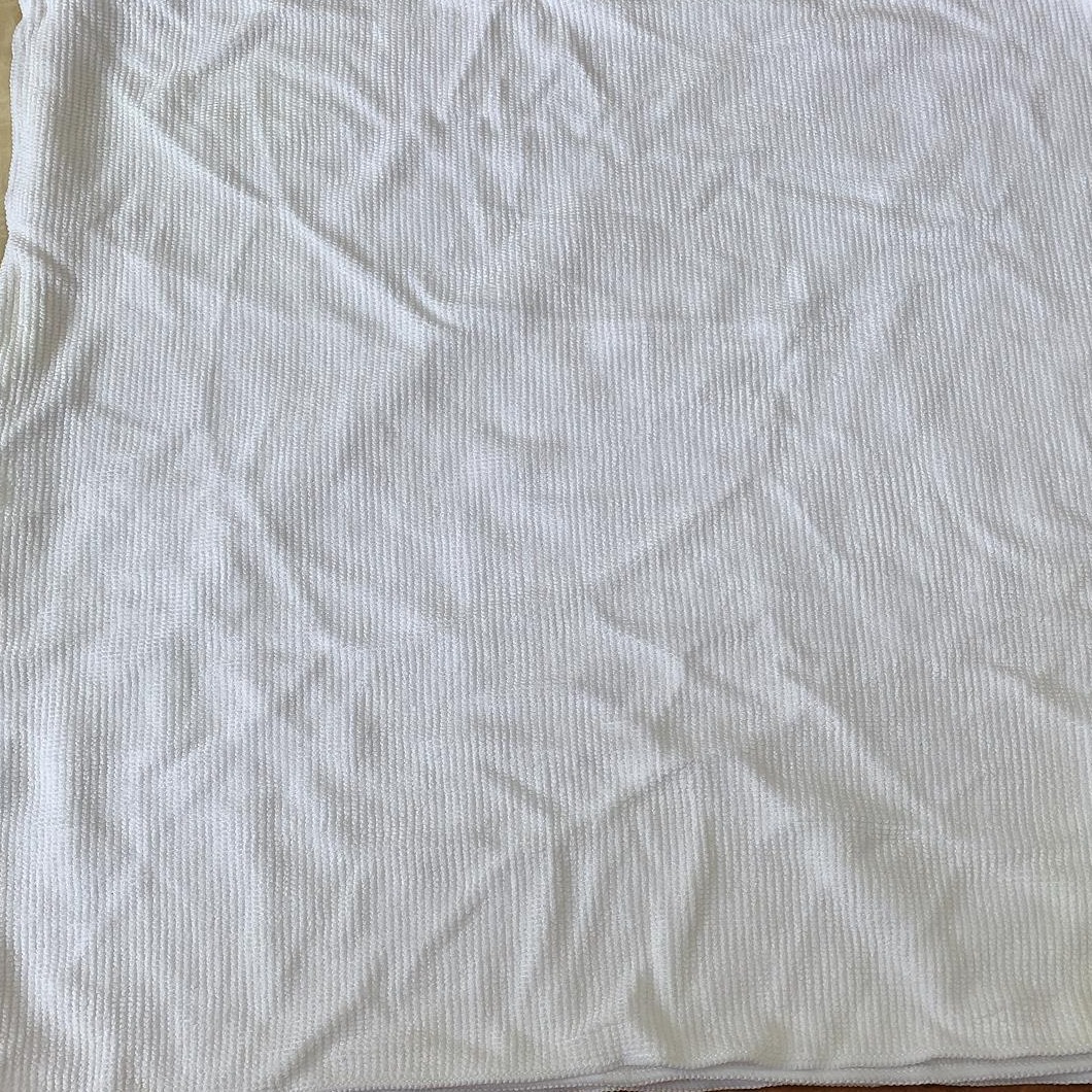 Picture of Microfiber Towel for Wiping Cars and Machines, Absorbs Water and Oil, Quick-Drying, Stain Removal, Machine Washable, Absorbent and Quick-Drying