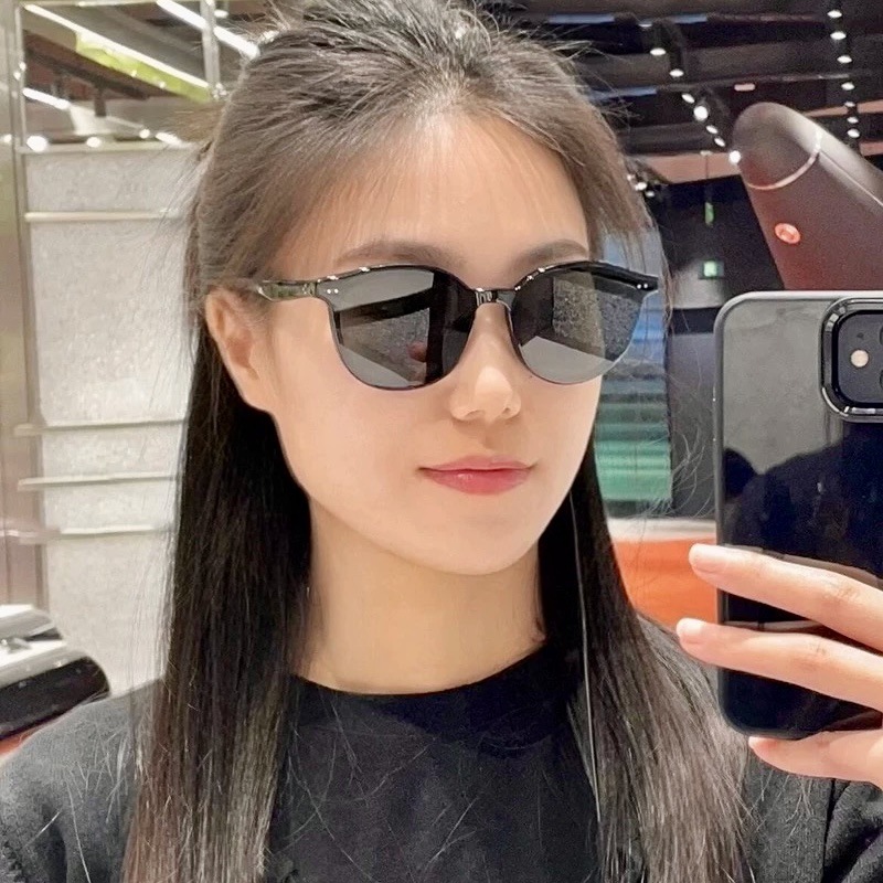 Picture of 2024 Explosions GM Plate Sunglasses Women's Slim Little Red Riding Book Star Same Style Dada Sunglasses Korean Style Void Fashion