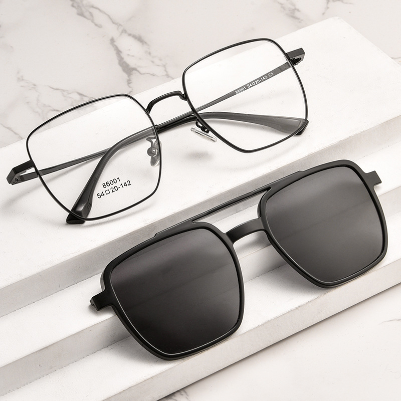 Picture of New set of glasses 86001 polarized gray sunglasses adsorption sunglasses can be equipped with myopia glasses degaussing glasses frame