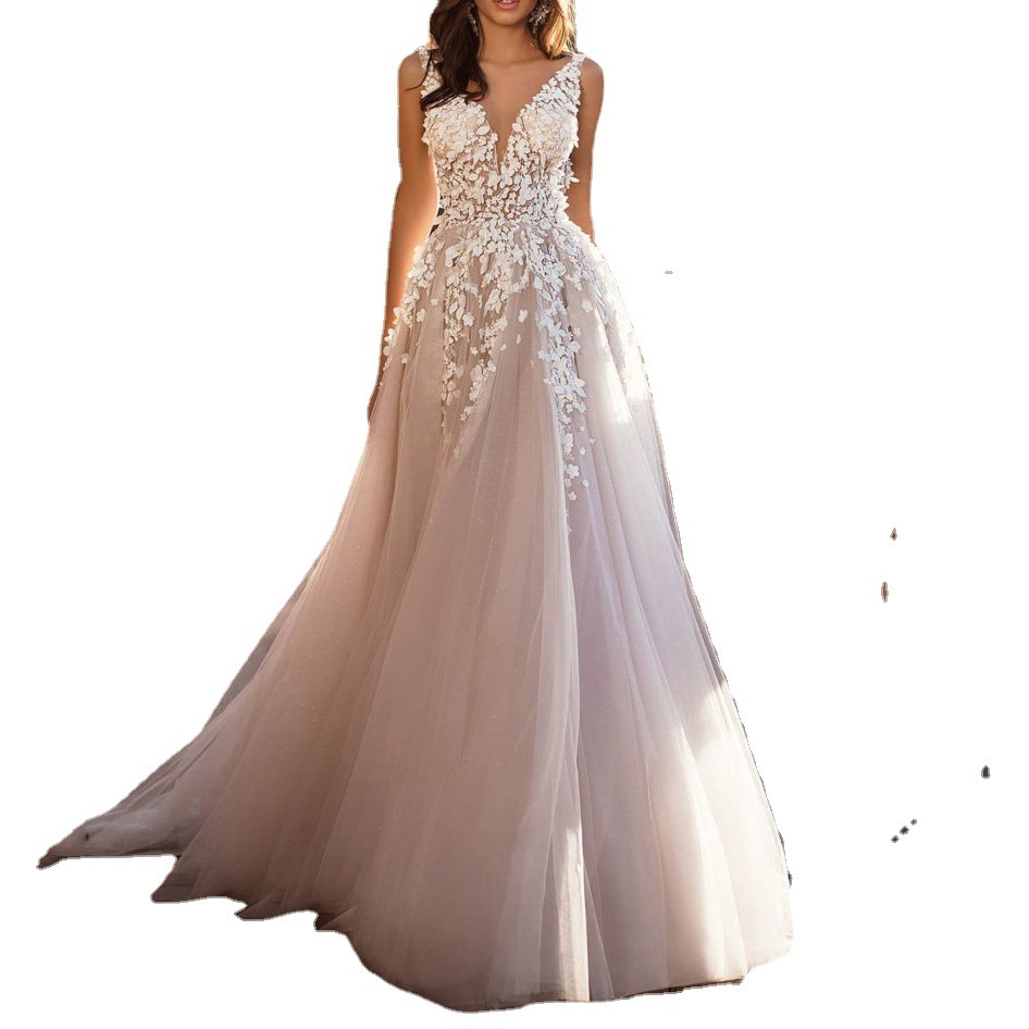 Picture of 2022 cross-border hot new European and American women's sexy lace dress sleeveless SV backless wedding embroidered dress