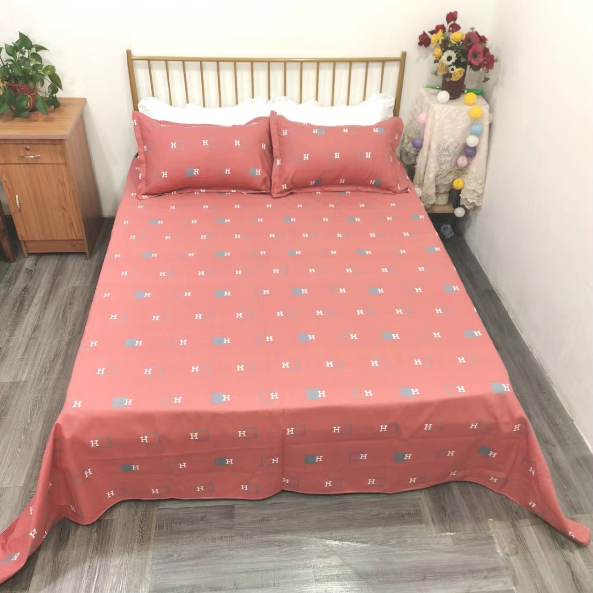 Picture of Factory Bed Sheets Thickened Scrub Bed Sheets Single Piece Student Dormitory Bed Sheets Scrub Bed Sheets for Single Bed