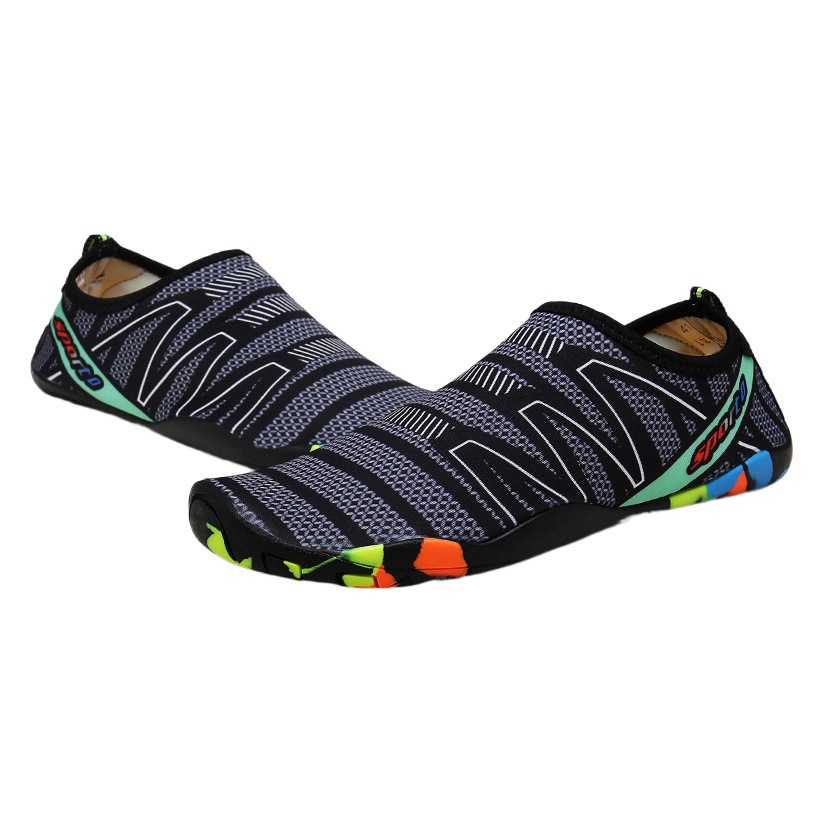 Cross-border swimming shoes diving shoes outdoor beach shoes couple upstream shoes bare feet quick-drying shoes snorkeling shoes wading shoes
