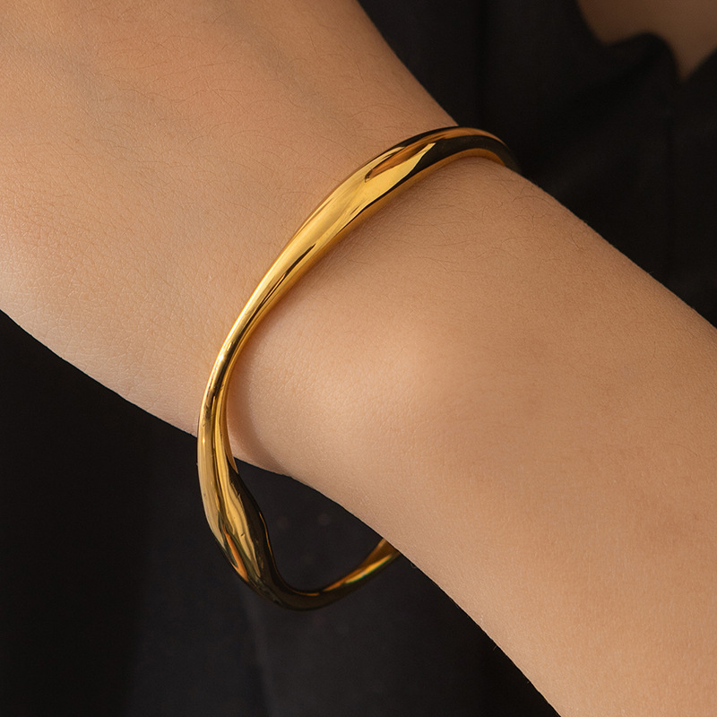 Cross-border Fashion Open Irregular Titanium Bracelet Women's French Niche Simple High-end Stainless Steel Bracelet Jewelry