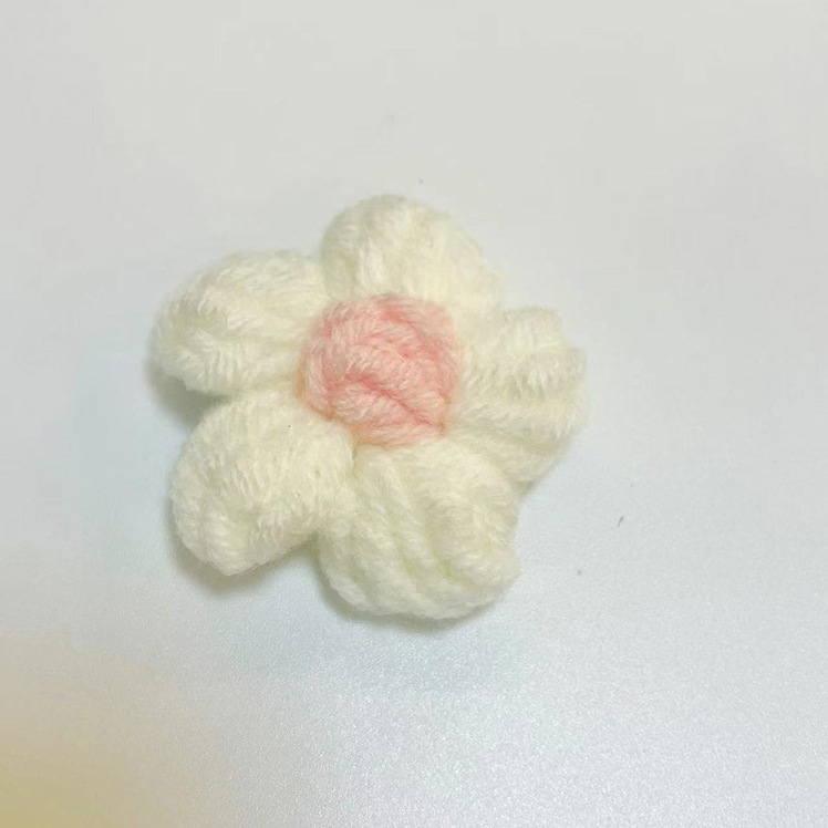 Picture of DIY Hand-Woven Wool Flowers Milk Cotton Crocheted Puff Flowers Ready-Made Clothing Accessories Accessories Manufacturer Wholesale