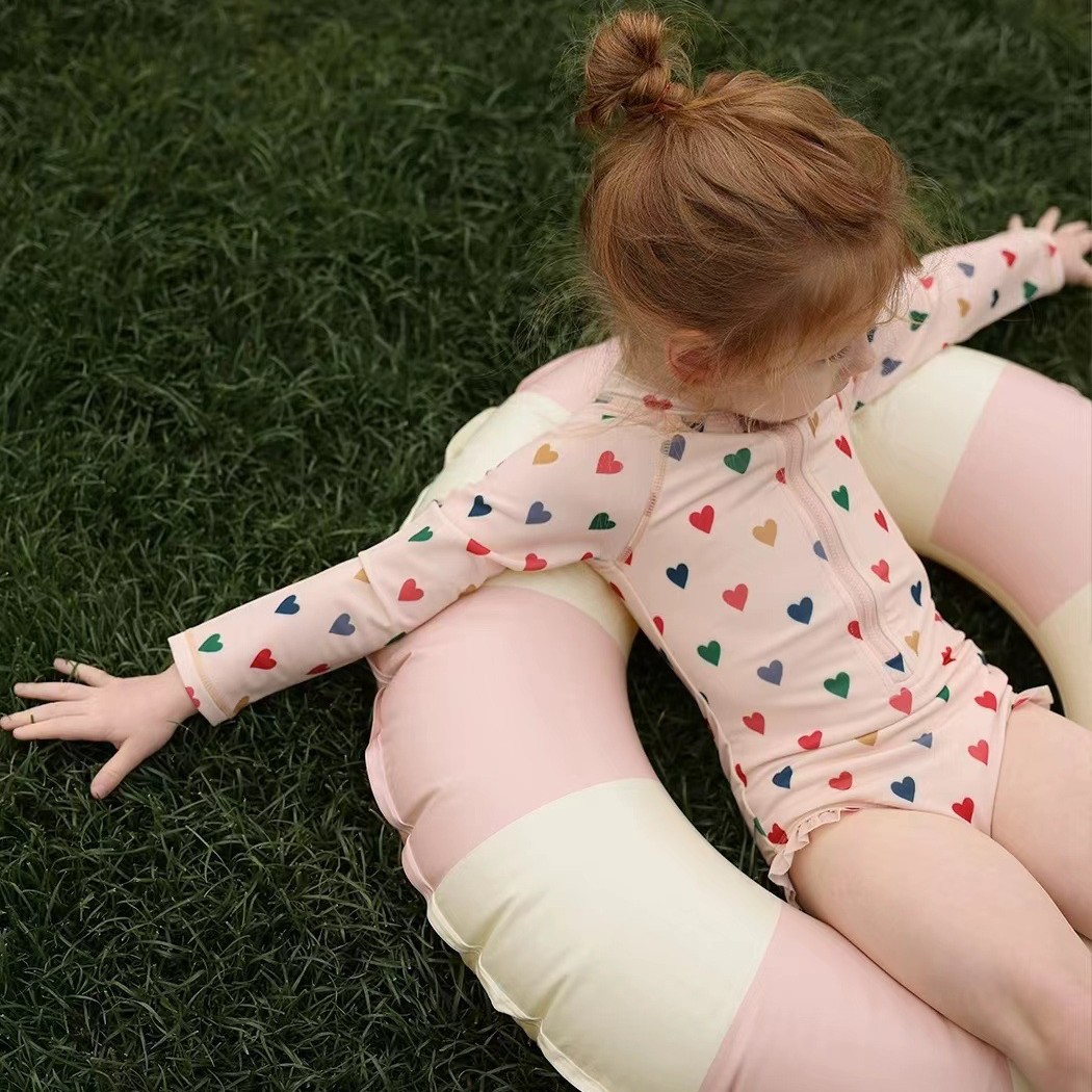 New South Korea Children's Swimsuit Cute Girls' Long-sleeved Sunscreen One-piece Swimsuit Hot Spring Beach Leisure Holiday Swimsuit