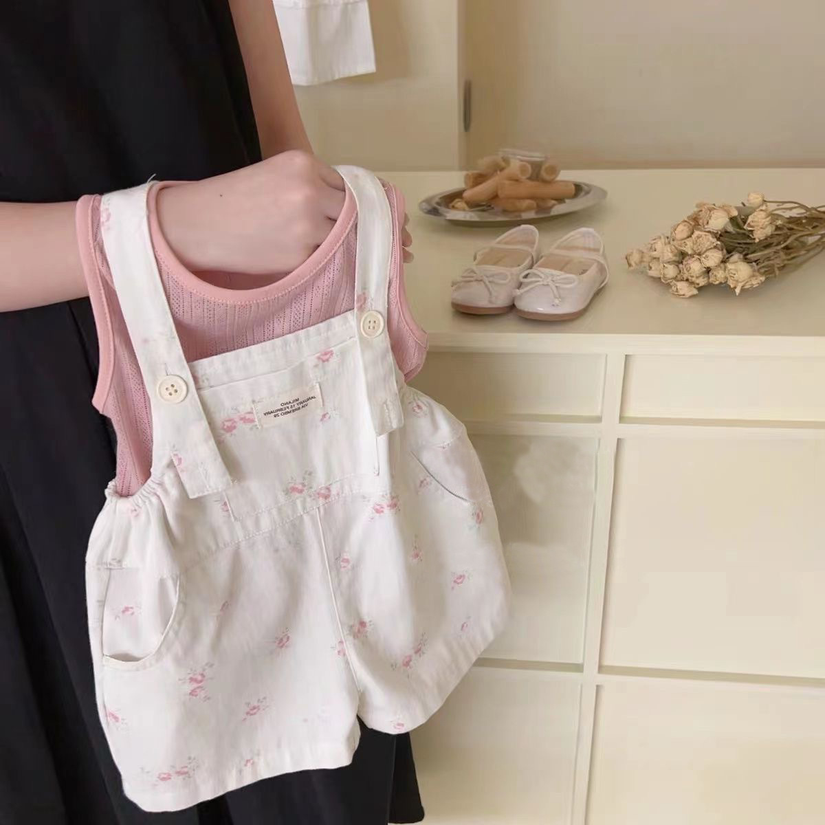 Korean Style Children's Wear Girl's Summer Suit 2024 New Stylish Fashionable Floral Strap Shorts Baby Two-piece Set