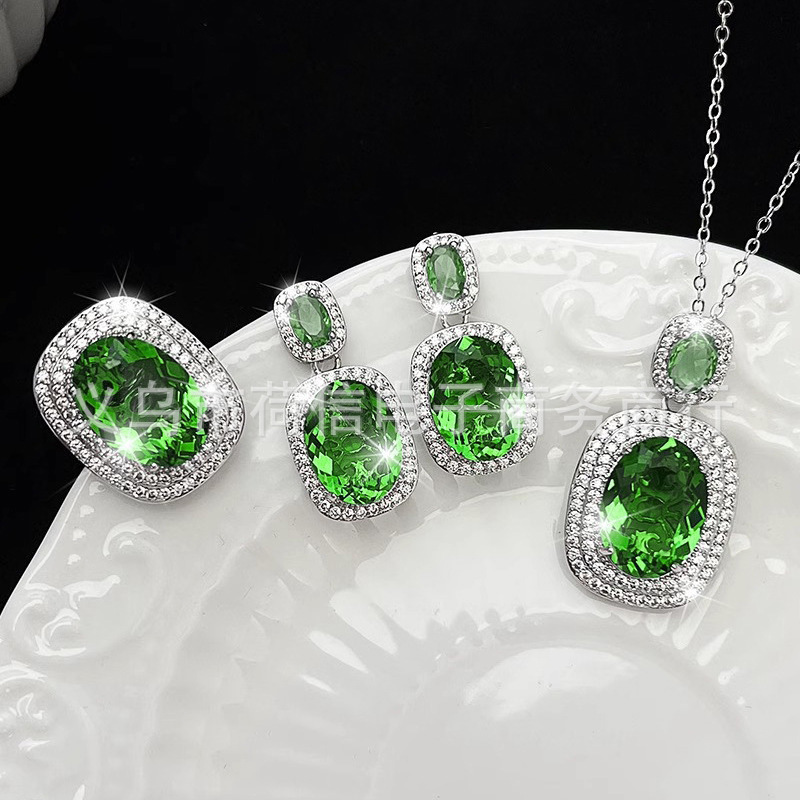 Cross-border Explosions Color-free Jewelry European and American Simple Luxury Color Treasure suit Green Crystal Joker Opening Ring in stock
