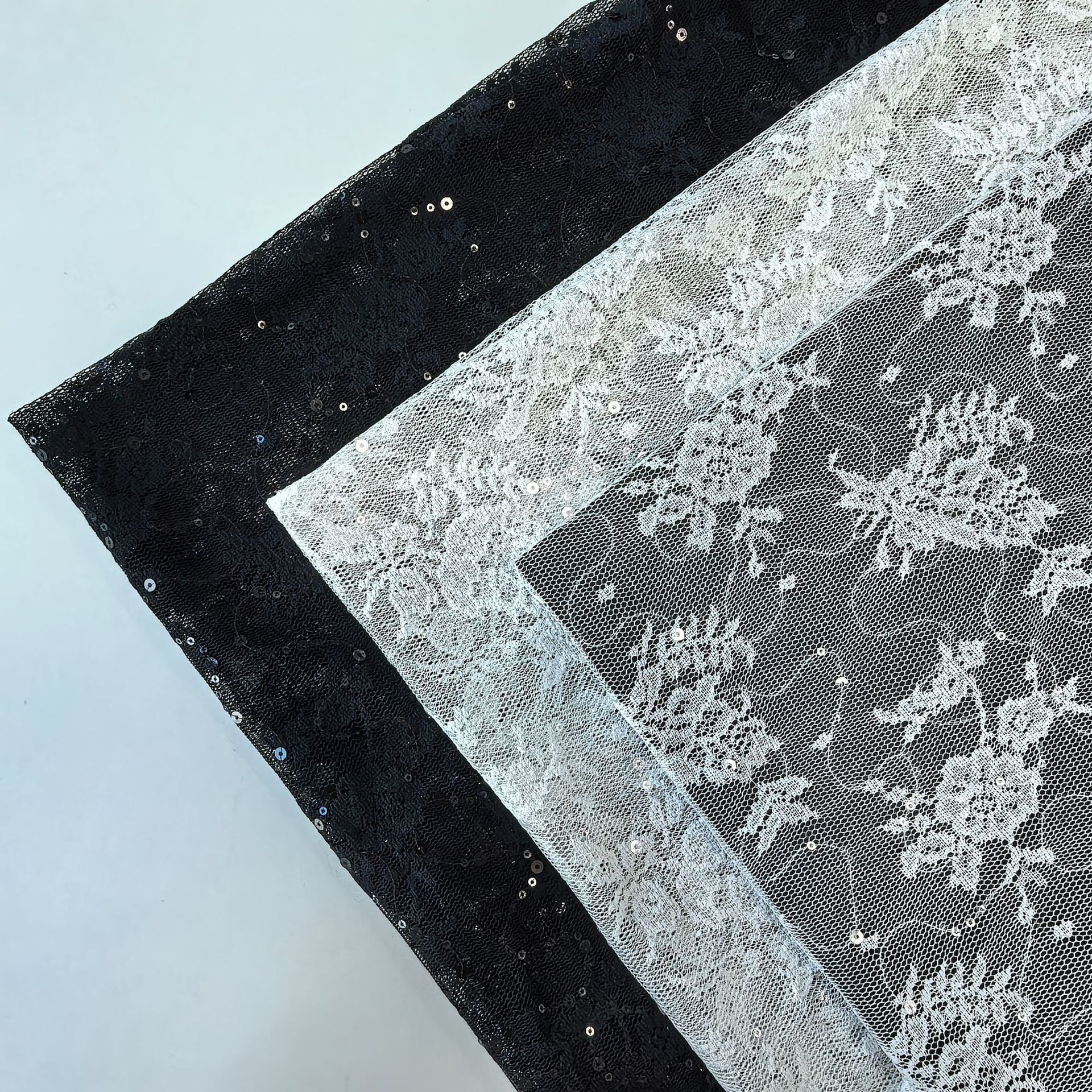 In stock, 85g full polyester non-elastic embroidered lace fabric, qipao dress, dress, wedding dress, gown, lace with small floral patterns