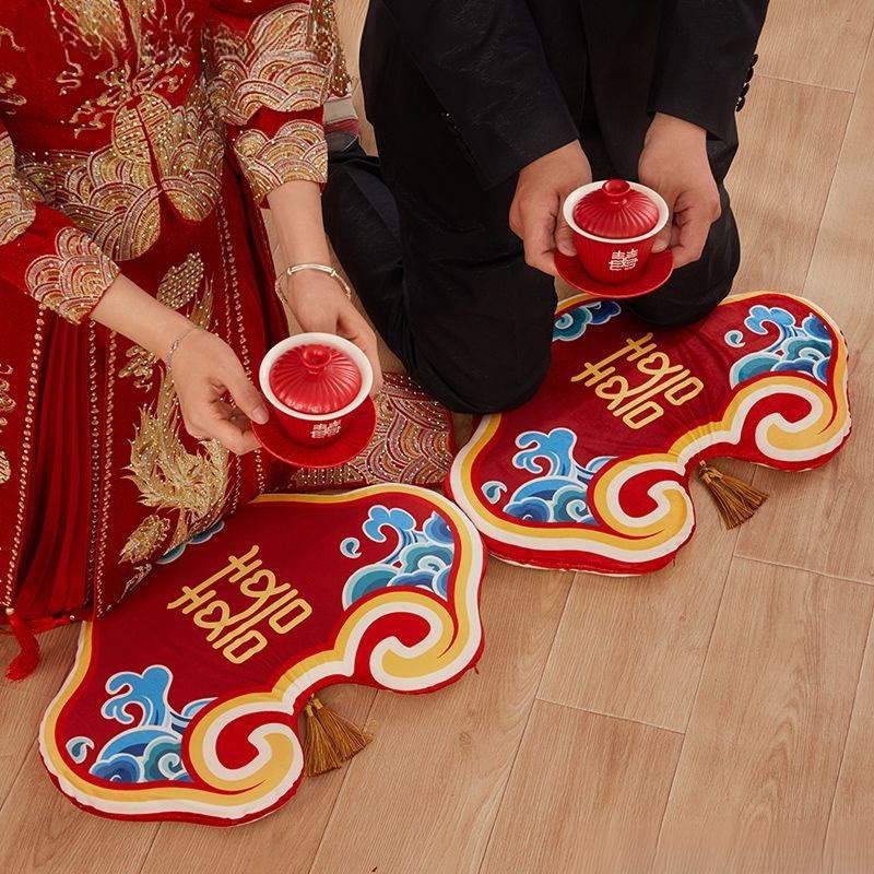 Kneeling Mat for Wedding Tea Ceremony, a Pair of Red Celebration Mats for Toasting and Kneeling, Bride's Name Change, Complete Wedding Supplies, Cotton