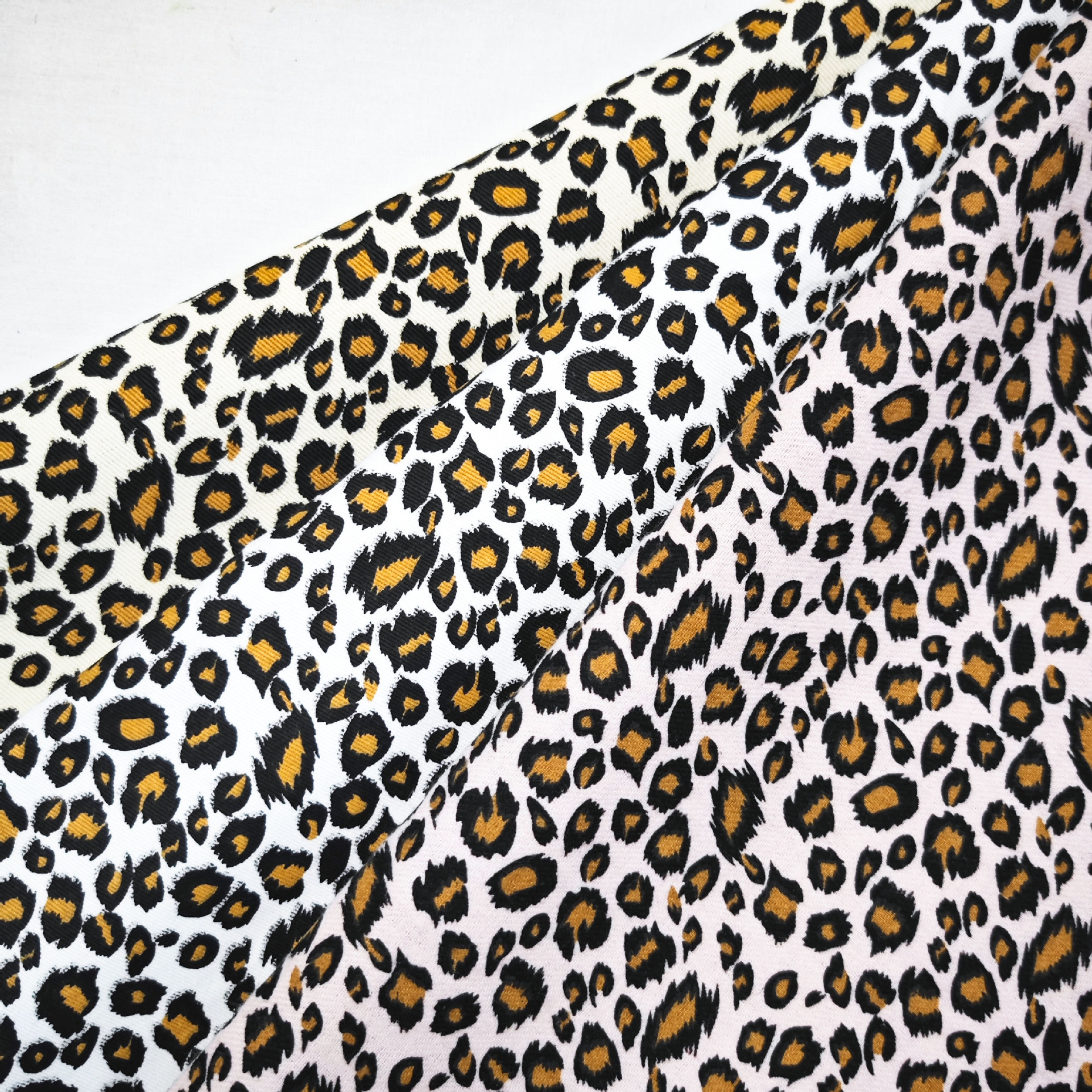 To ing Wash Water Twill 10856 Leopard Fine Printed Fabric Jacket Coat Pants Hip Pack Tablecloth Boutique
