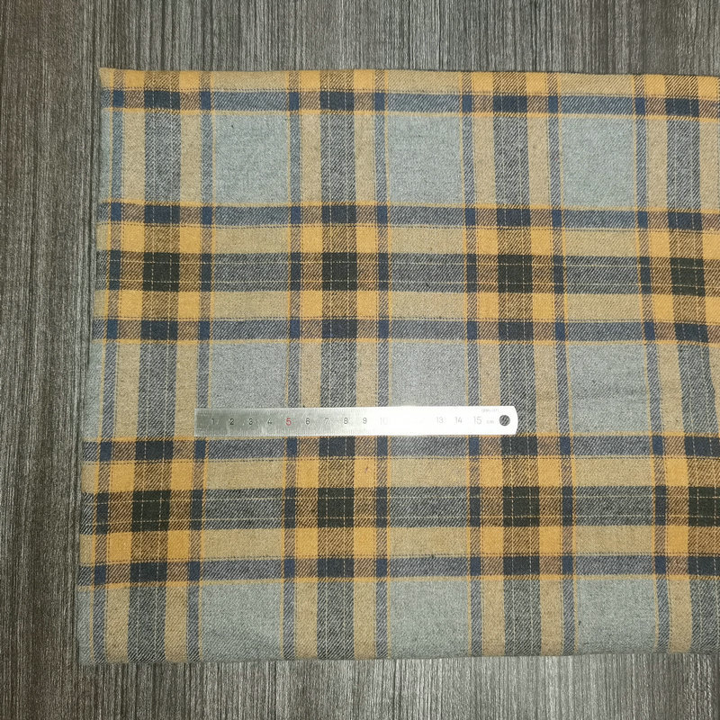 Picture of in stock brushed plaid fabric spring and summer women's shirt cloth 21 polyester cotton woven flannel plaid lining