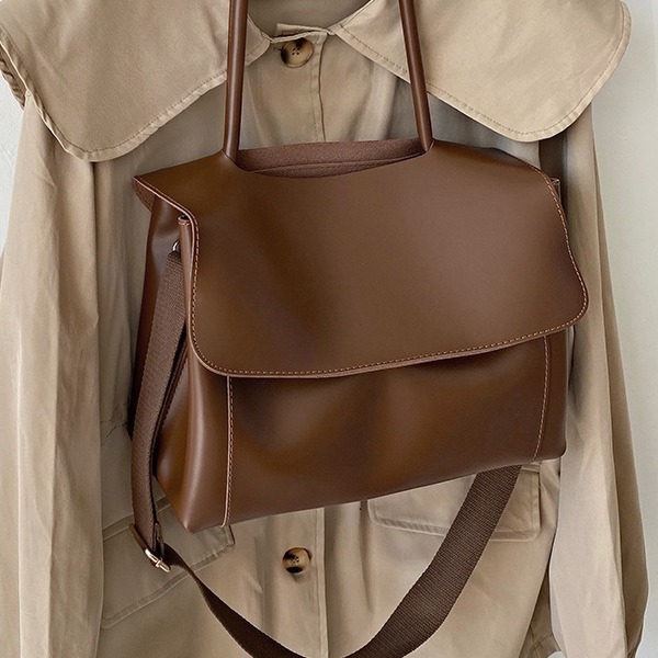 Women's Bag Autumn and Winter Large Capacity Bag New 2025 Popular Armpit Briefcase Niche Design High-End Shoulder Bag