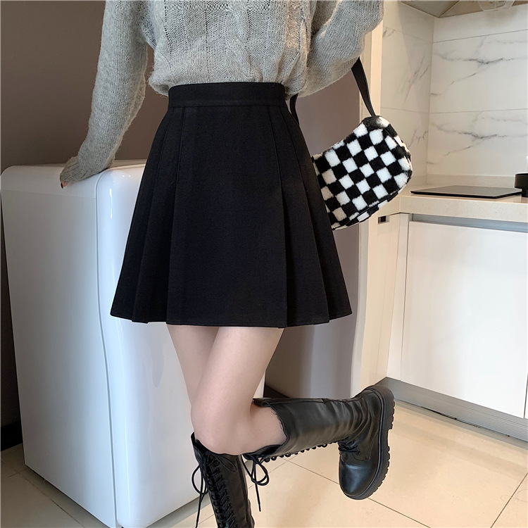 Picture of Temperament socialite skirt 2023 new women's autumn and winter chubby girl high waist slim black A- line skirt pleated short skirt