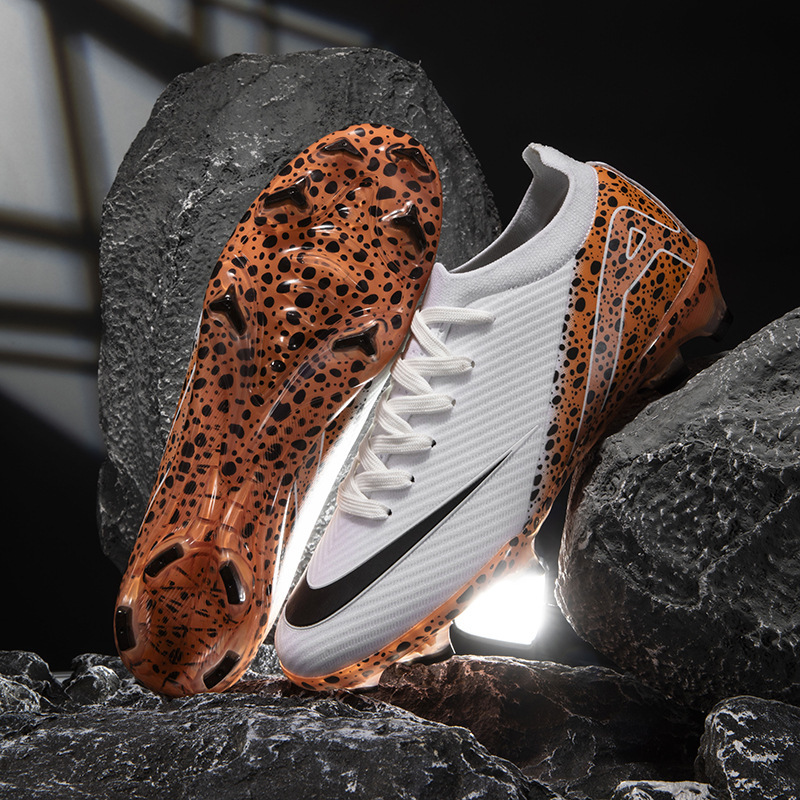 2024 Soccer Shoes Men's Broken Nails Boys Training Shoes Girls Primary and Secondary School Students Adult Spikes Special Soccer Shoes