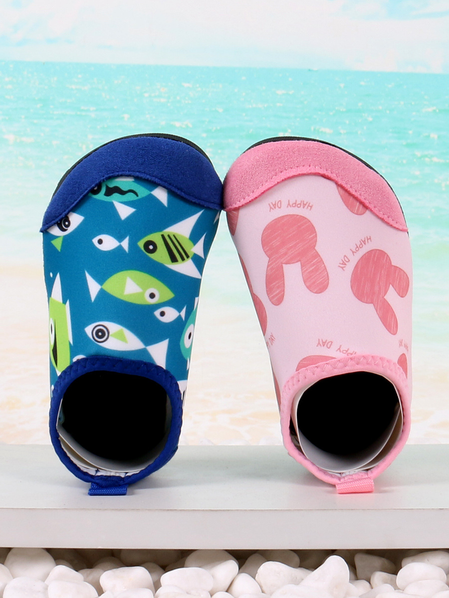 Picture of Children's Beach Tracing Shoes for Boys and Girls, Non-Slip Beach Shoes, Baby Swimming Socks, Anti-Cut Water Park Water Shoes