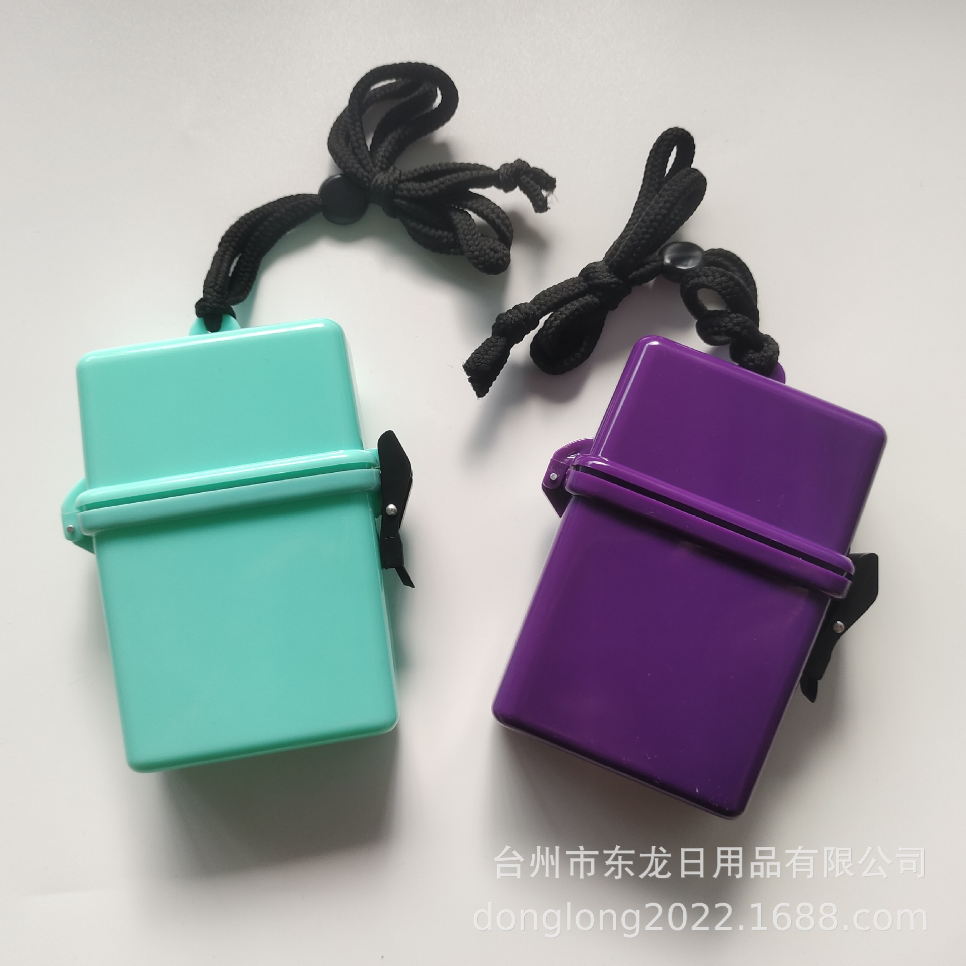 Picture of New Hot Recommendation Ins Hip-Hop Transparent Cigarette Box Beach Jar Cigarette Hanging Neck Plastic Popular Waterproof Box Digital Cigarette