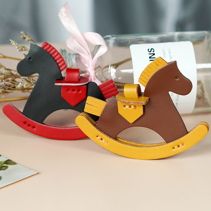 Picture of Factory wholesale rocking horse pendant bag decorative leather handmade pony pendant car pendant cowhide material bag