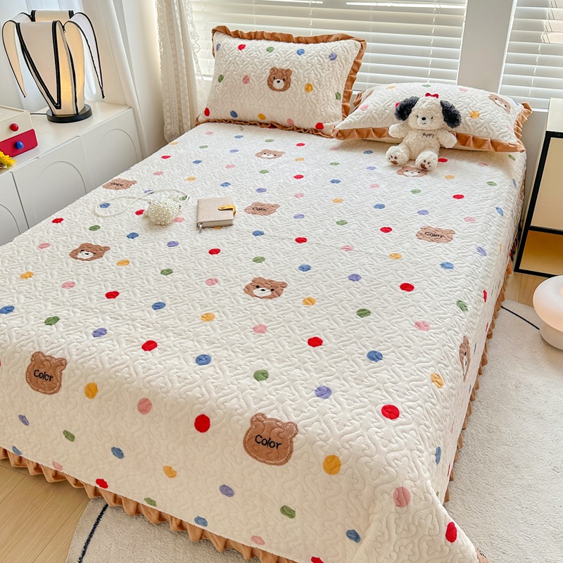 New milk velvet quilted lace bed cover single winter coral velvet non-slip quilted tatami bed sheet three-piece set