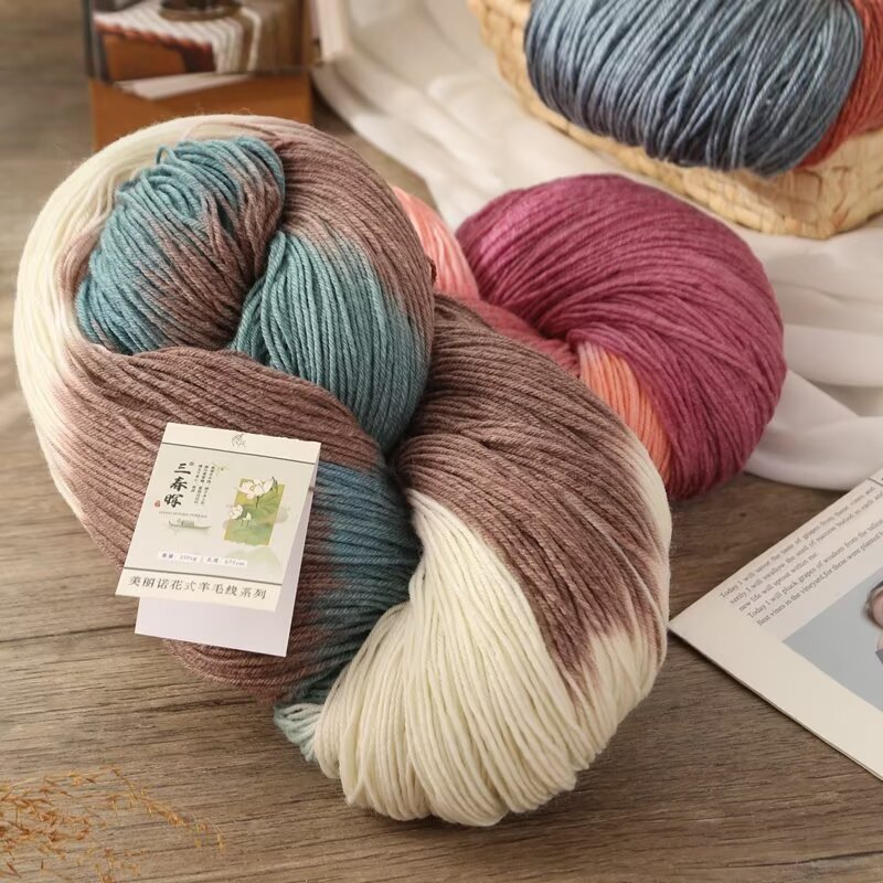 Cross-border wholesale hand-dyed gradient wool yarn segment-dyed wool segment-dyed gradient scarf sweater hat hand-woven thread