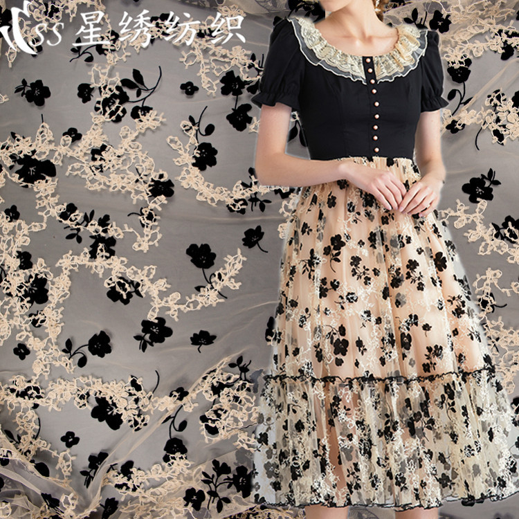 Spot fashion new flower flocking gauze hook embroidery fabric dress sleeve dress gauze skirt fabric
